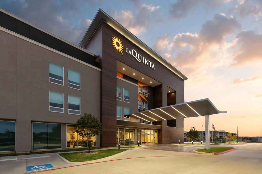 La Quinta Inn & Suites by Wyndham Austin Parmer Tech Ridge